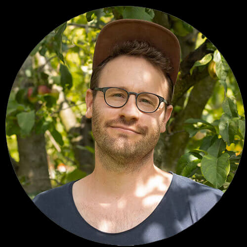  Evey Kwong — Art Direction and Graphic Design